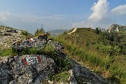 49 Il sent. 594 corre sulla 'linea taglia-fuoco' tra Bracca di Val Serina e S. Pellegrino di Val Brembana